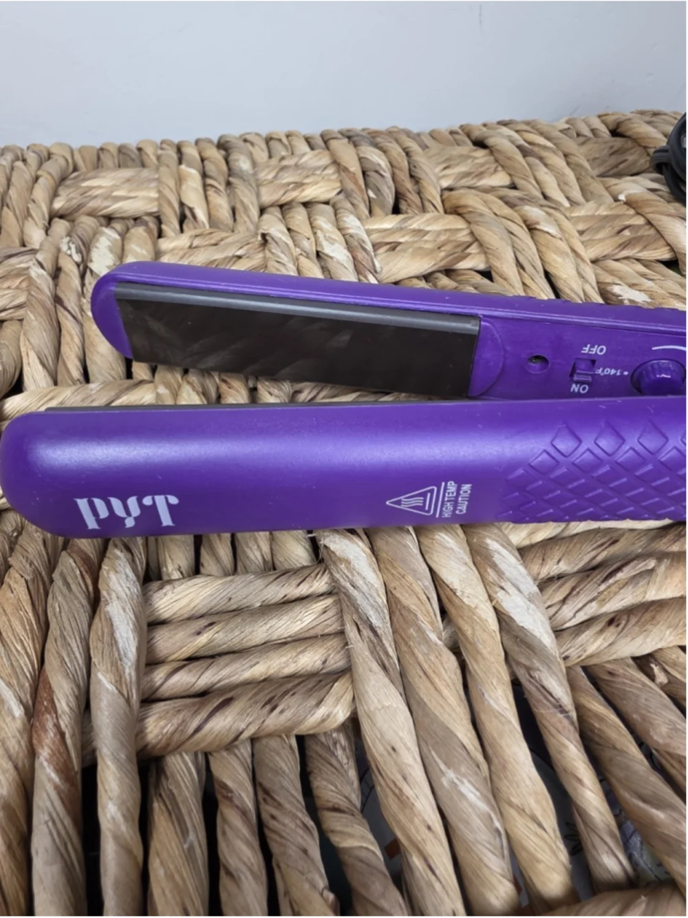 Pyt ceramic styling